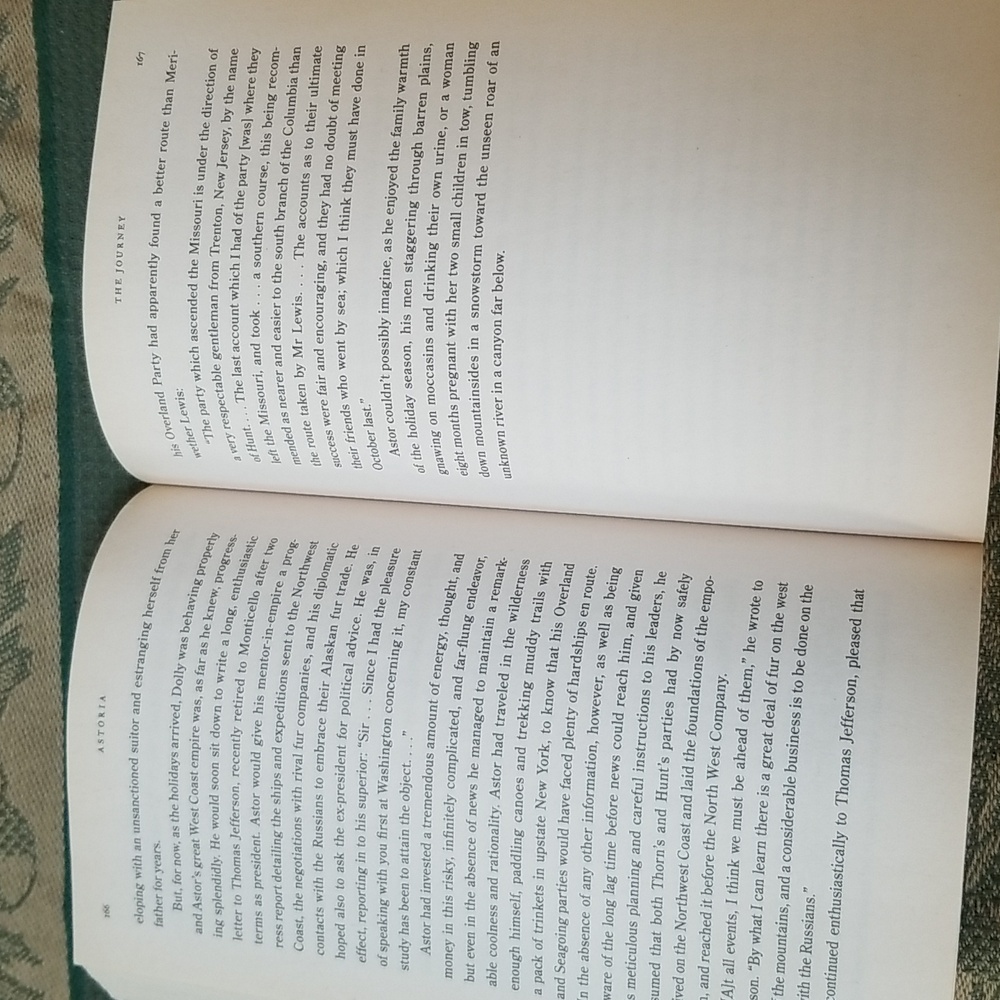 📚ASTORIA - Picture 7 of 8